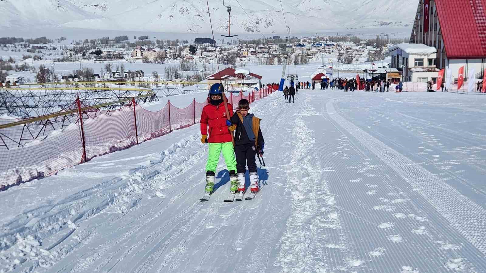 munzurun eteklerinde kayak sezonu basladi 4 wr5Q9YFN