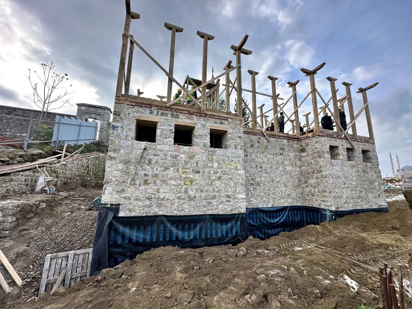 muradiye mevlevihanesi ihya calismalari devam ediyor 2