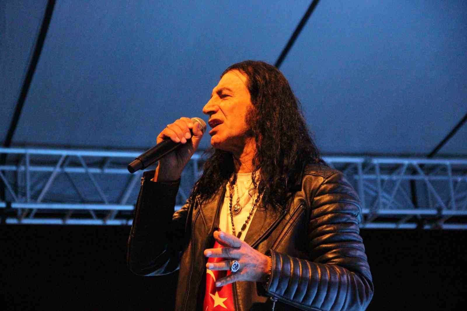 murat kekilli corumlu hayranlarini costurdu 0 URpGYeqU