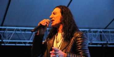murat-kekilli-corumlu-hayranlarini-costurdu-cUJVWds4.jpg