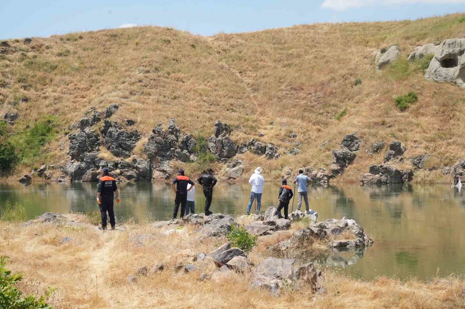 Murat Nehri’nde kaybolan Berat’ı arama çalışmaları 4’üncü gününde 7 murat nehrinde kaybolan berati arama calismalari 4uncu gununde 3