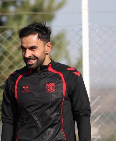 murat-paluli-1-yil-daha-sivassporda-diet8nB9.jpg
