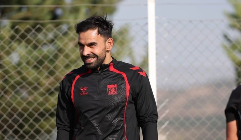 murat-paluli-1-yil-daha-sivassporda-diet8nB9.jpg