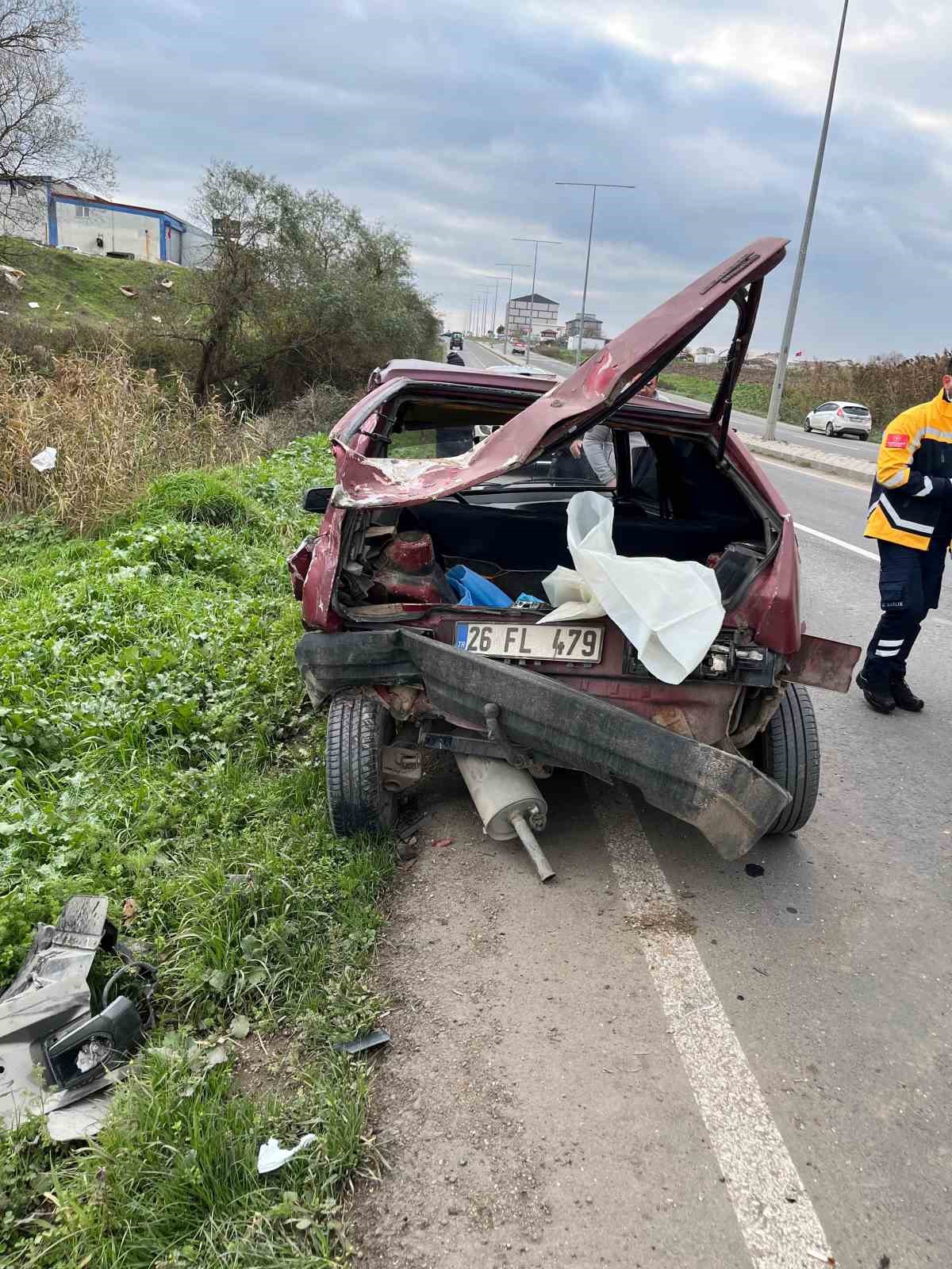 Muratlı Sanayi Sitesi önünde trafik kazası: 1 yaralı 6 muratli sanayi sitesi onunde trafik kazasi 1 yarali 2 NXC7jK4T