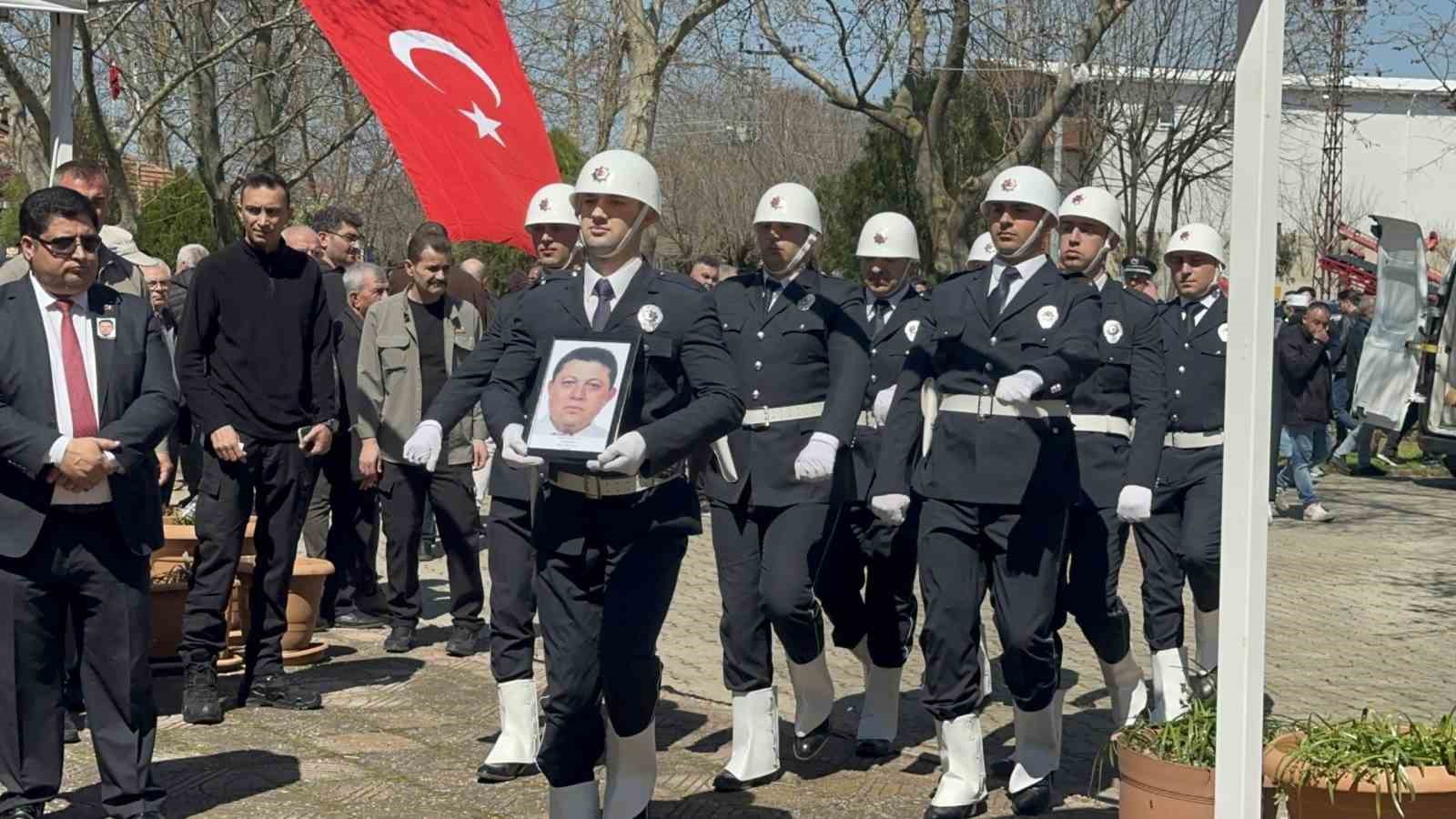 muratlida gazi polis icin son gorev 2 F8IGO4ZY
