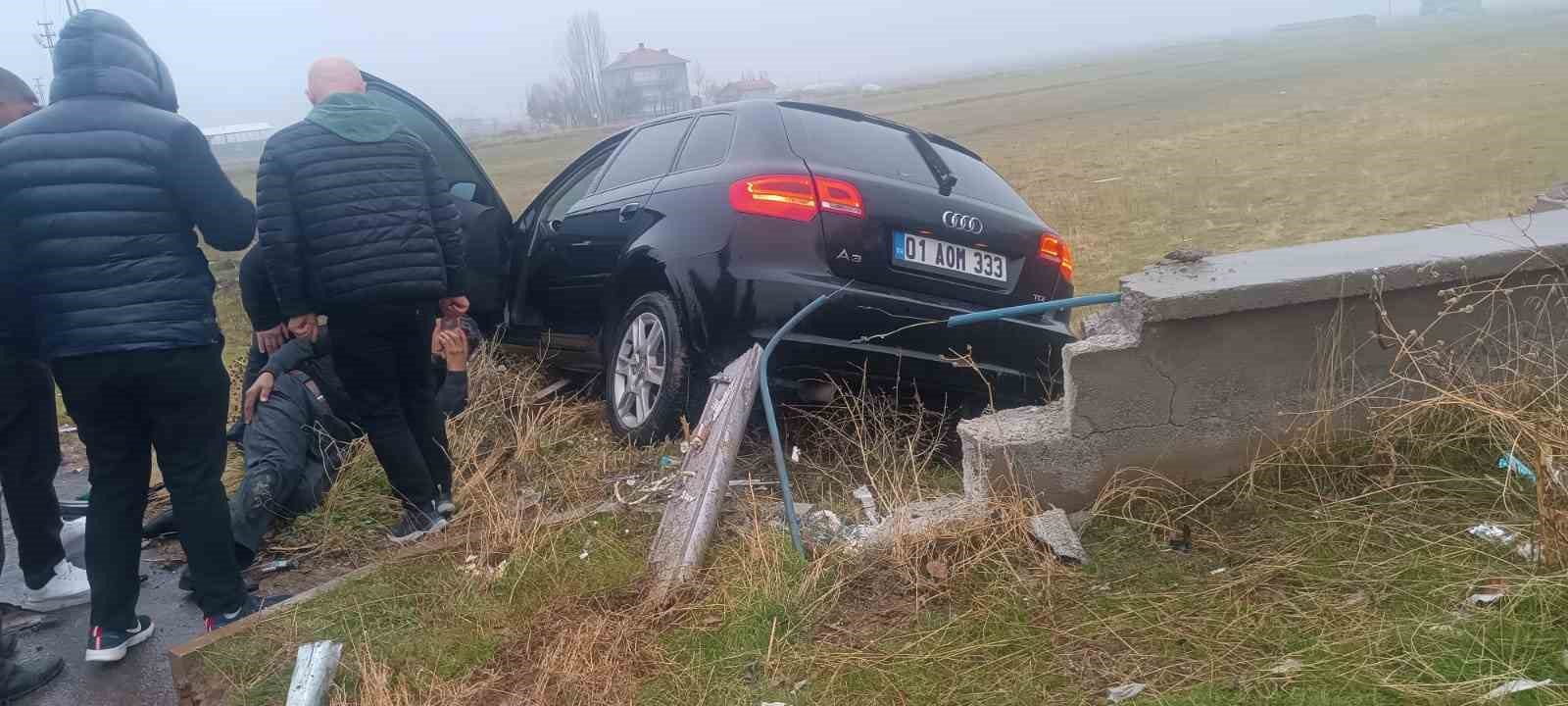 mus bitlis kara yolunda 2 otomobil carpisti 3 yarali 2 ItJCSZn3