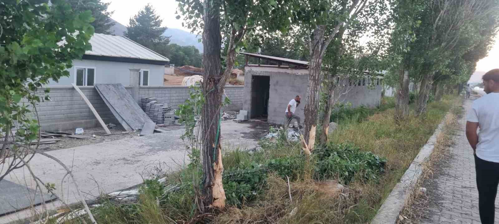 mus bitlis kara yolunda kaza 3 yarali 1 blfFnJHp