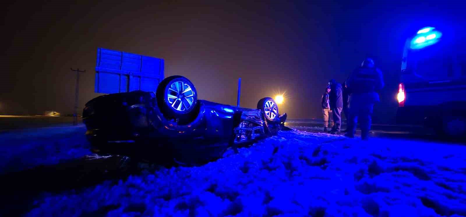 mus erzurum yolunda takla atan otomobil sarampole yuvarlandi 2 yarali 6 L1Pj3PAI
