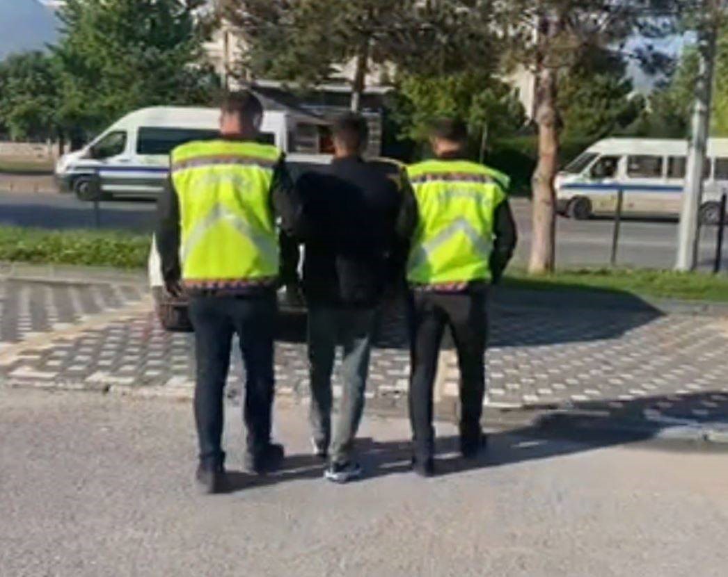Muş merkezli 5 ilde dolandırıcılık operasyonu: 7 şüpheli yakalandı 8 mus merkezli 5 ilde dolandiricilik operasyonu 7 supheli yakalandi 4 WKjR85Xm