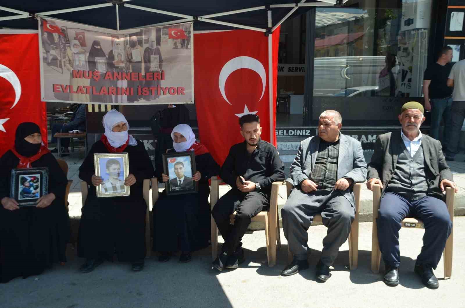 Muşlu ailelerden çocuklarına ‘teslim ol’ çağrısı 4 muslu ailelerden cocuklarina teslim ol cagrisi 0 FK6dacqr