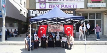muslu-ailelerin-evlat-nobeti-devam-ediyor-PL9XEw9v.jpg