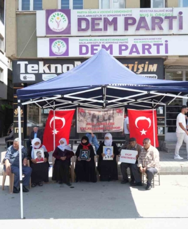 muslu-ailelerin-evlat-nobeti-devam-ediyor-PL9XEw9v.jpg
