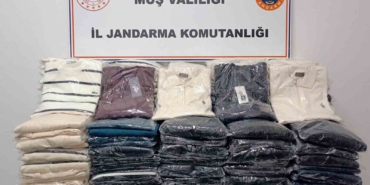 musta-1-milyon-820-bin-tllik-sahte-urun-ele-gecirildi-PmTWmvUu.jpg