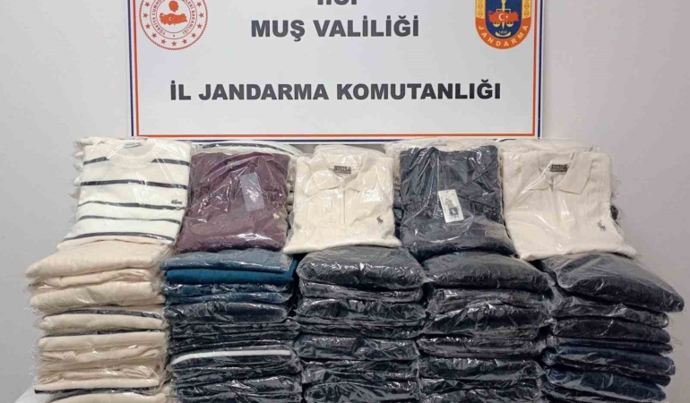 musta-1-milyon-820-bin-tllik-sahte-urun-ele-gecirildi-PmTWmvUu.jpg