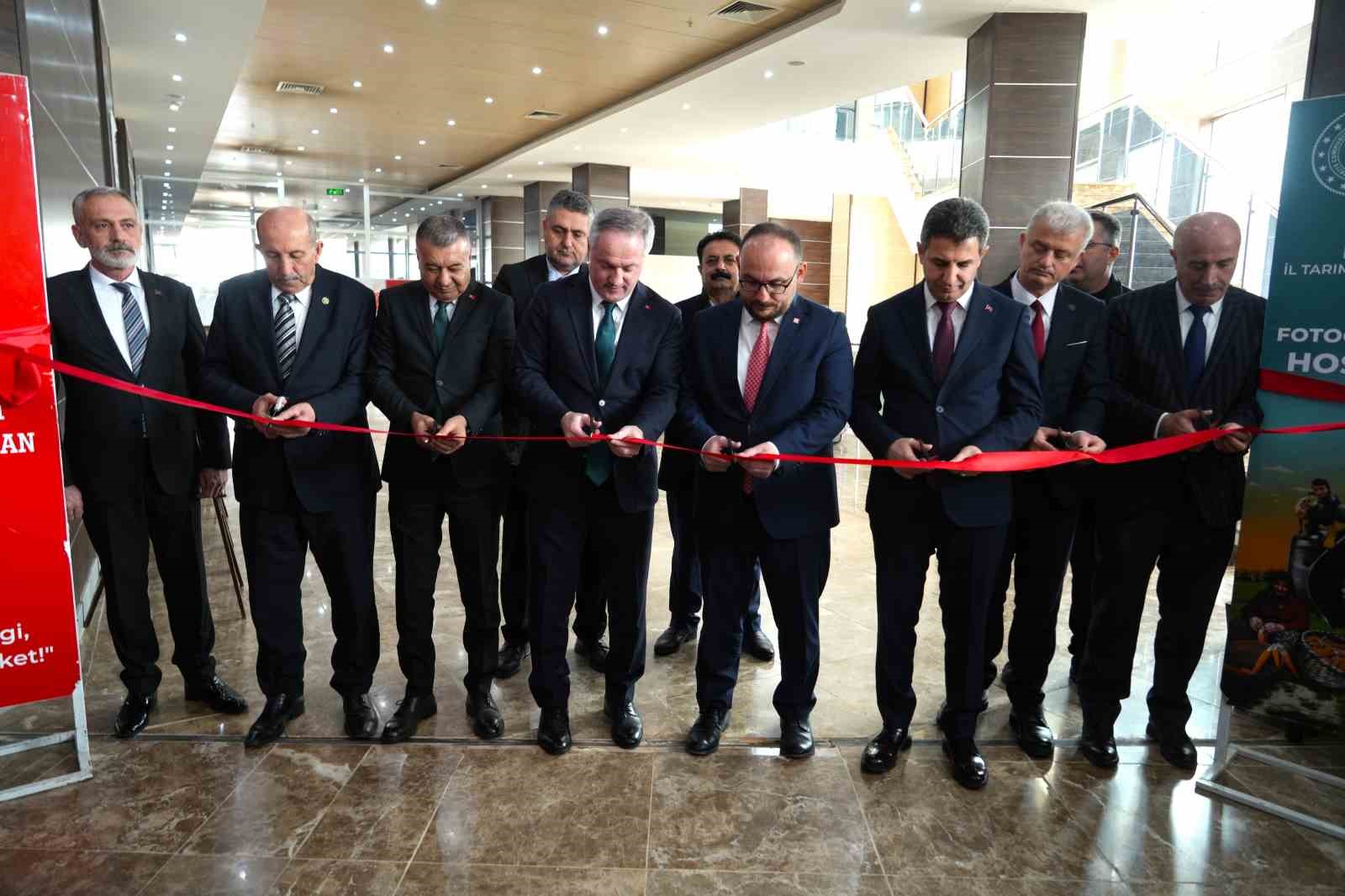 musta 15 tarim orman ve insan fotograf sergisi ziyarete acildi 1 29vOr68N