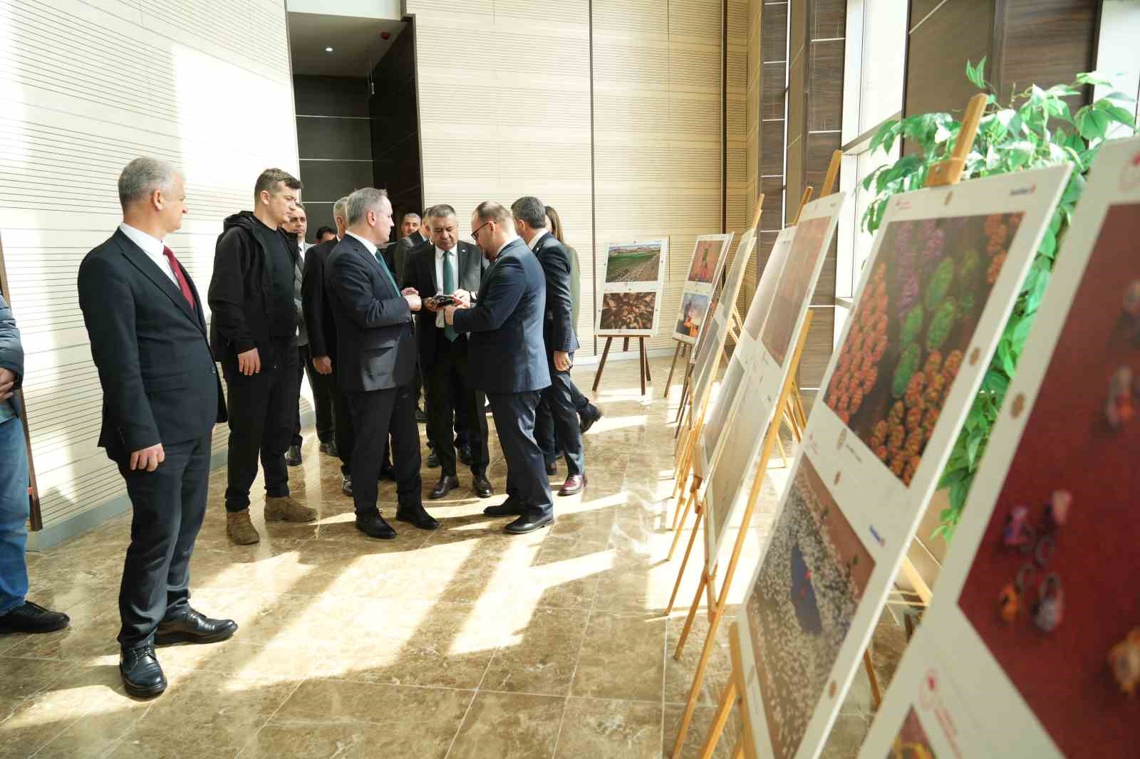 musta 15 tarim orman ve insan fotograf sergisi ziyarete acildi 4 LKFRedFh
