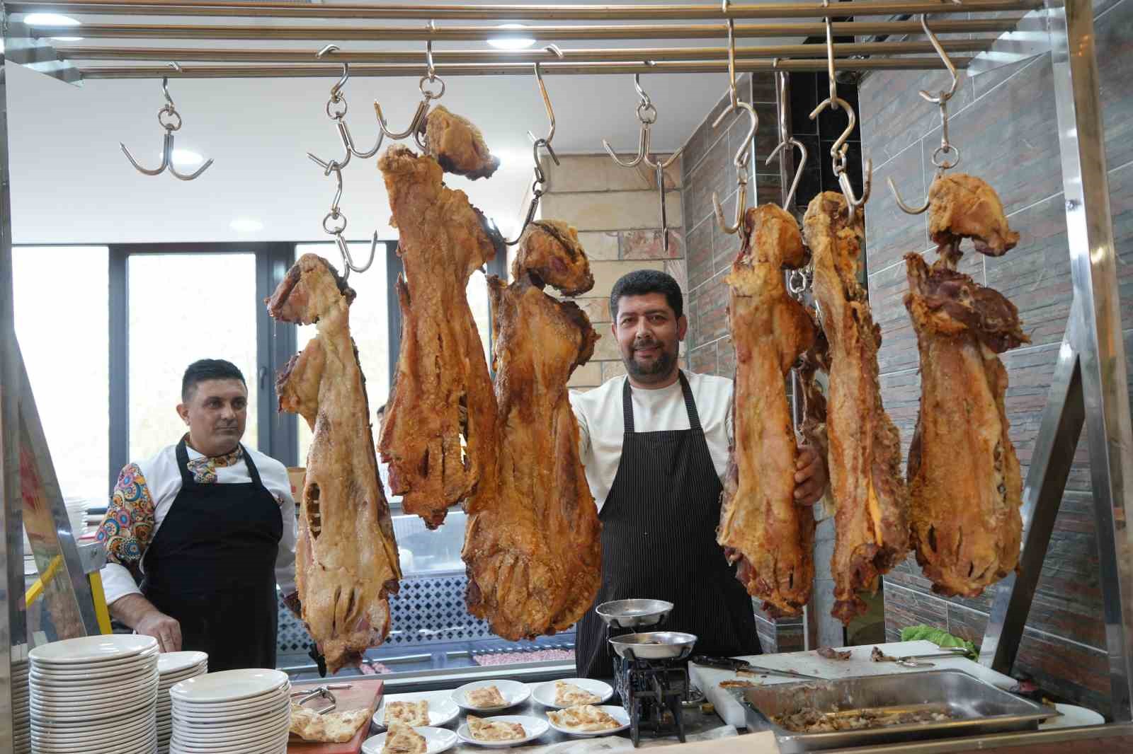 musta 15 yillik ustalikla buryan gelenegi yasatiliyor 0