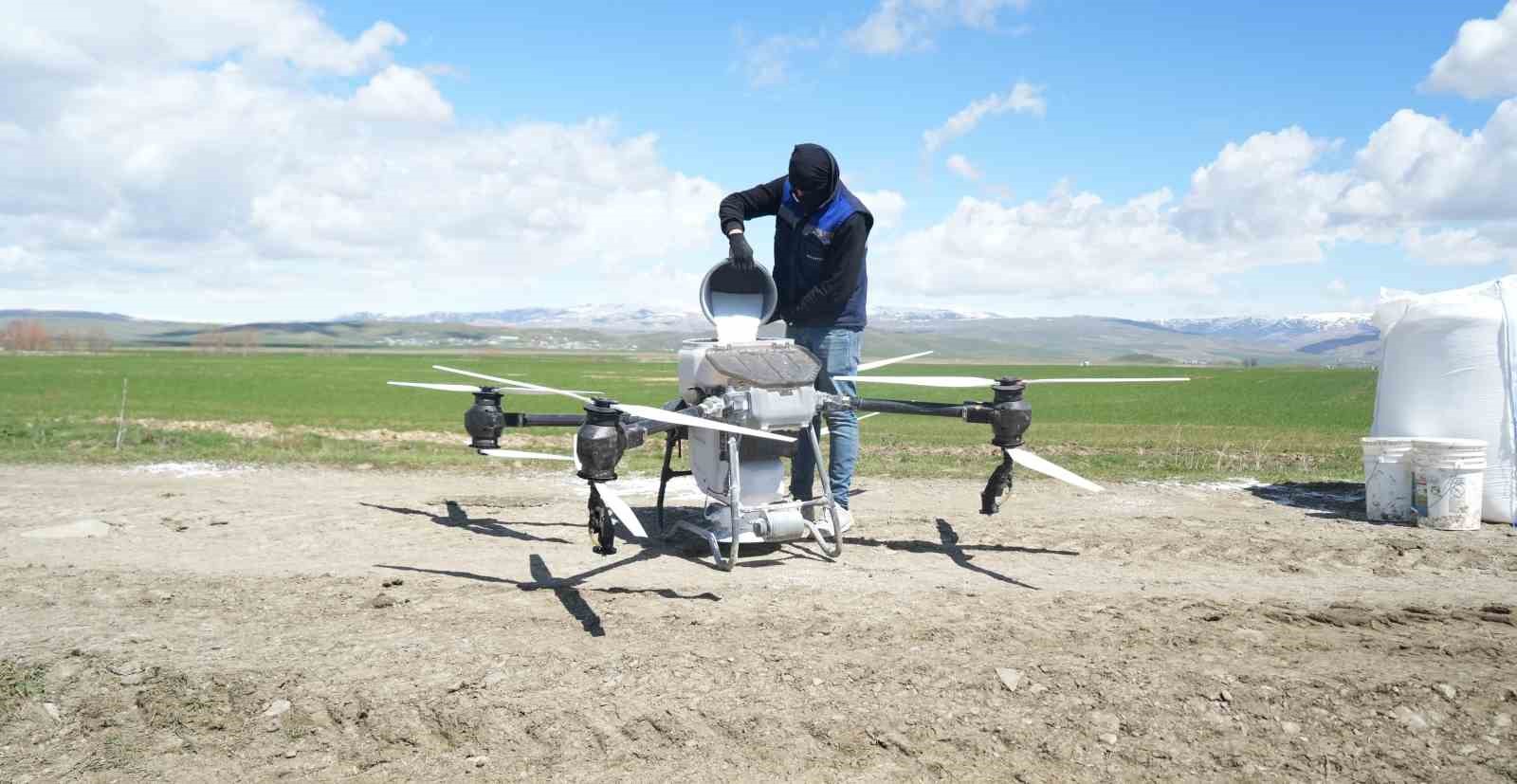 musta 42 bin donumluk tarim arazisi dron ile gubrelendi 5 1ClL2umD
