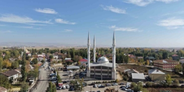 musta-8-yillik-husumet-barisla-son-buldu-AIJ5xZ86.jpg