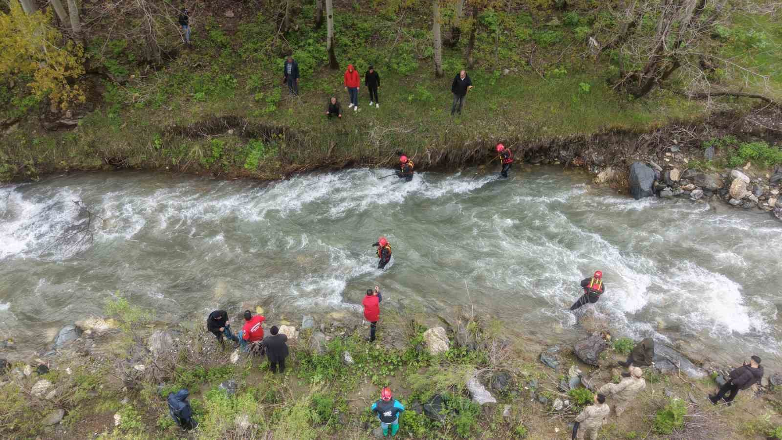 musta akintiya kapilan kadini arama calismalari suruyor 2 GjlHJzQr