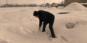 musta-bembeyaz-kar-bir-gecede-kahverengiye-donustu-QGqKPYZS.jpg