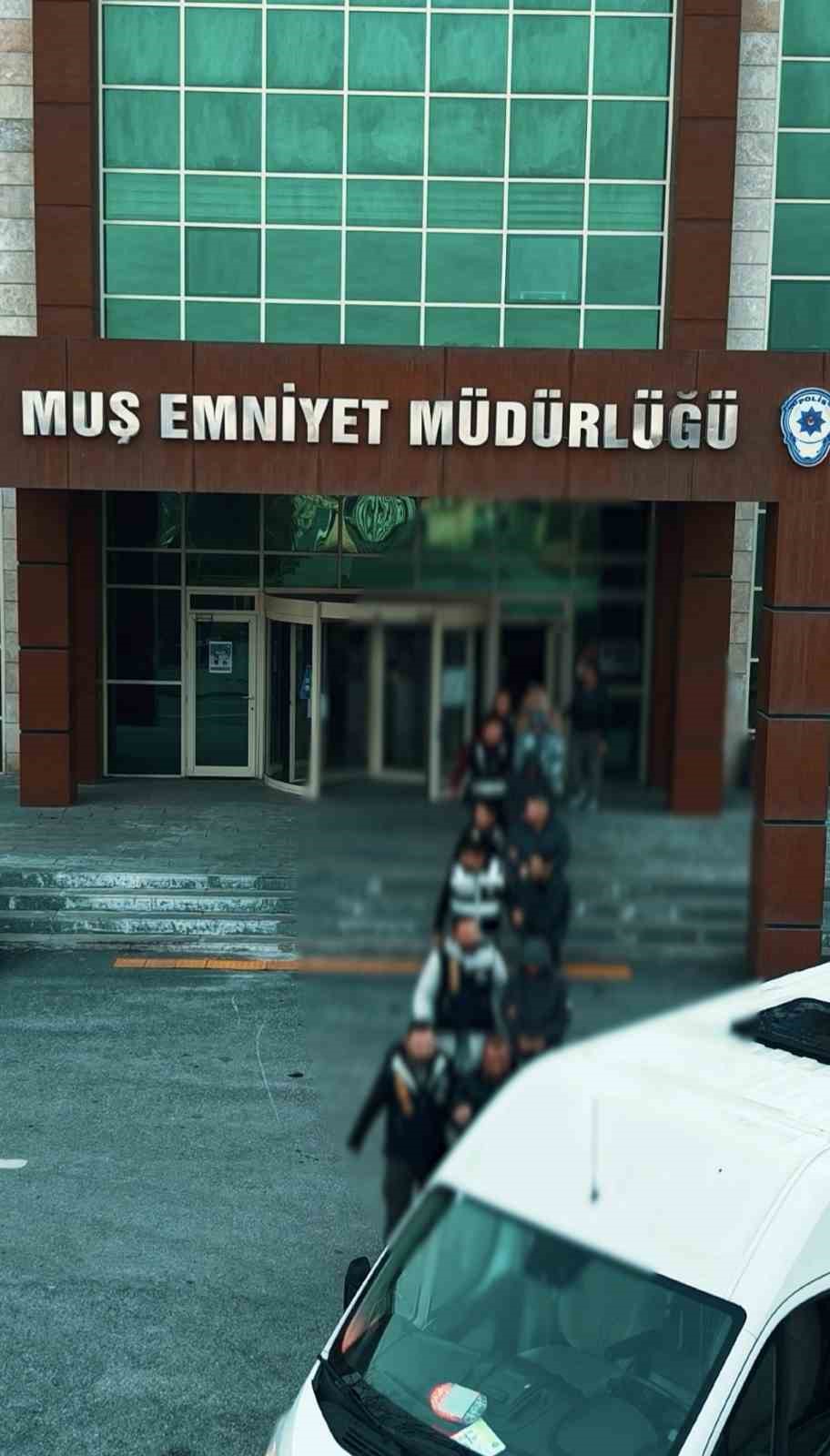 Muş’ta dolandırıcılık operasyonu: 5 tutuklama 4 musta dolandiricilik operasyonu 5 tutuklama 0 a24aT89s