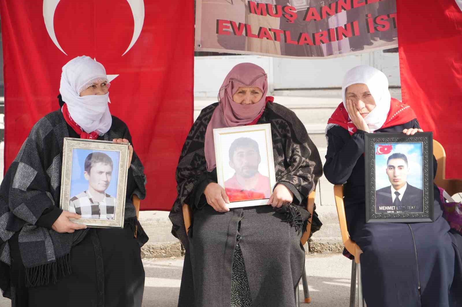 musta evlat nobeti devam ediyor 1 HuMMQhah