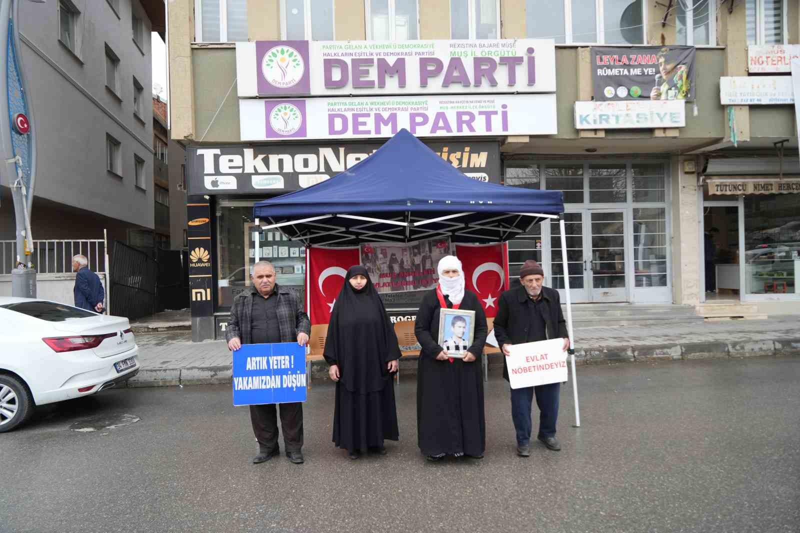 musta evlat nobeti devam ediyor 4 aHbAfkqh