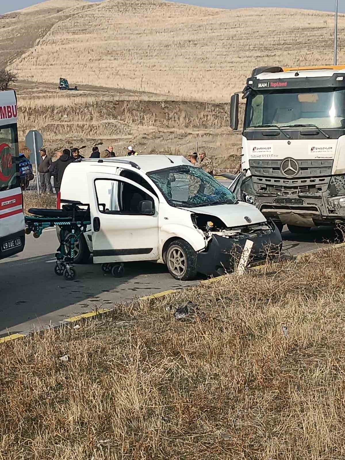 Muş’ta iki ayrı trafik kazası: 2 ölü, 4 yaralı 4 musta iki ayri trafik kazasi 2 olu 4 yarali 0 ZC8X3ZVk