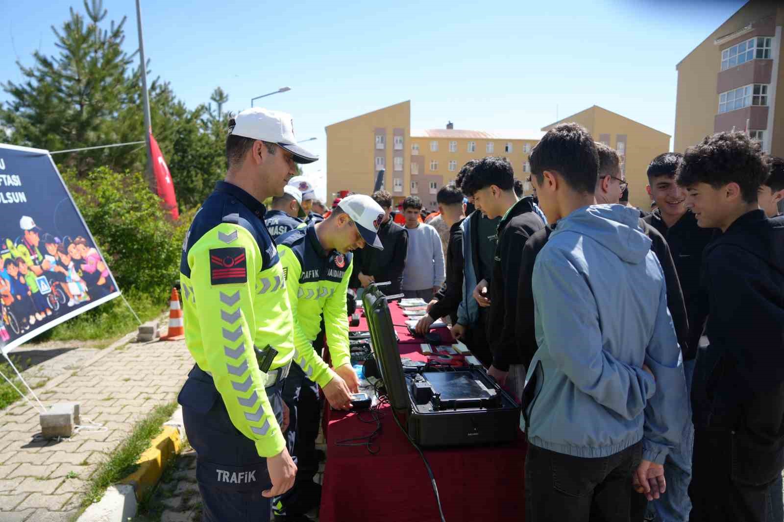 musta jsga tanitim faaliyeti ogrencilerden yogun ilgi gordu 7 V3jI6JNW