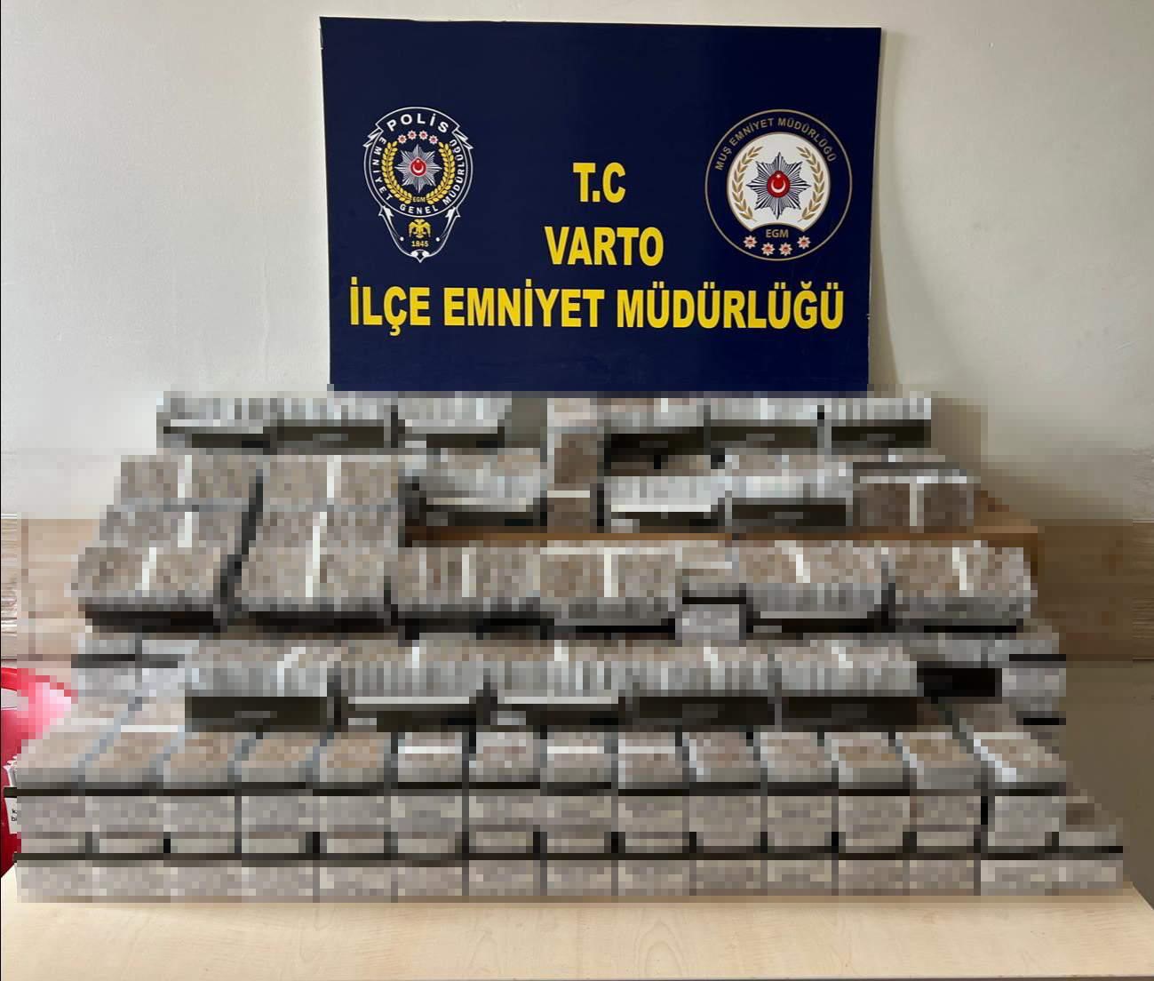 musta kacak sigara operasyonu bin 766 paket ve 35 bin makaron ele gecirildi 0 hNJQbgYS