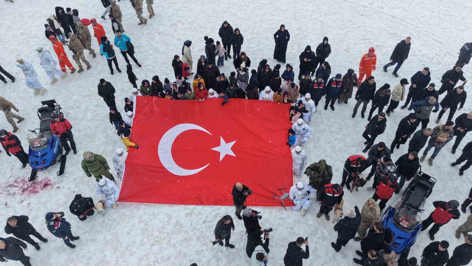 musta kar festivali renkli goruntulere sahne oldu 1 yb2TIrl8