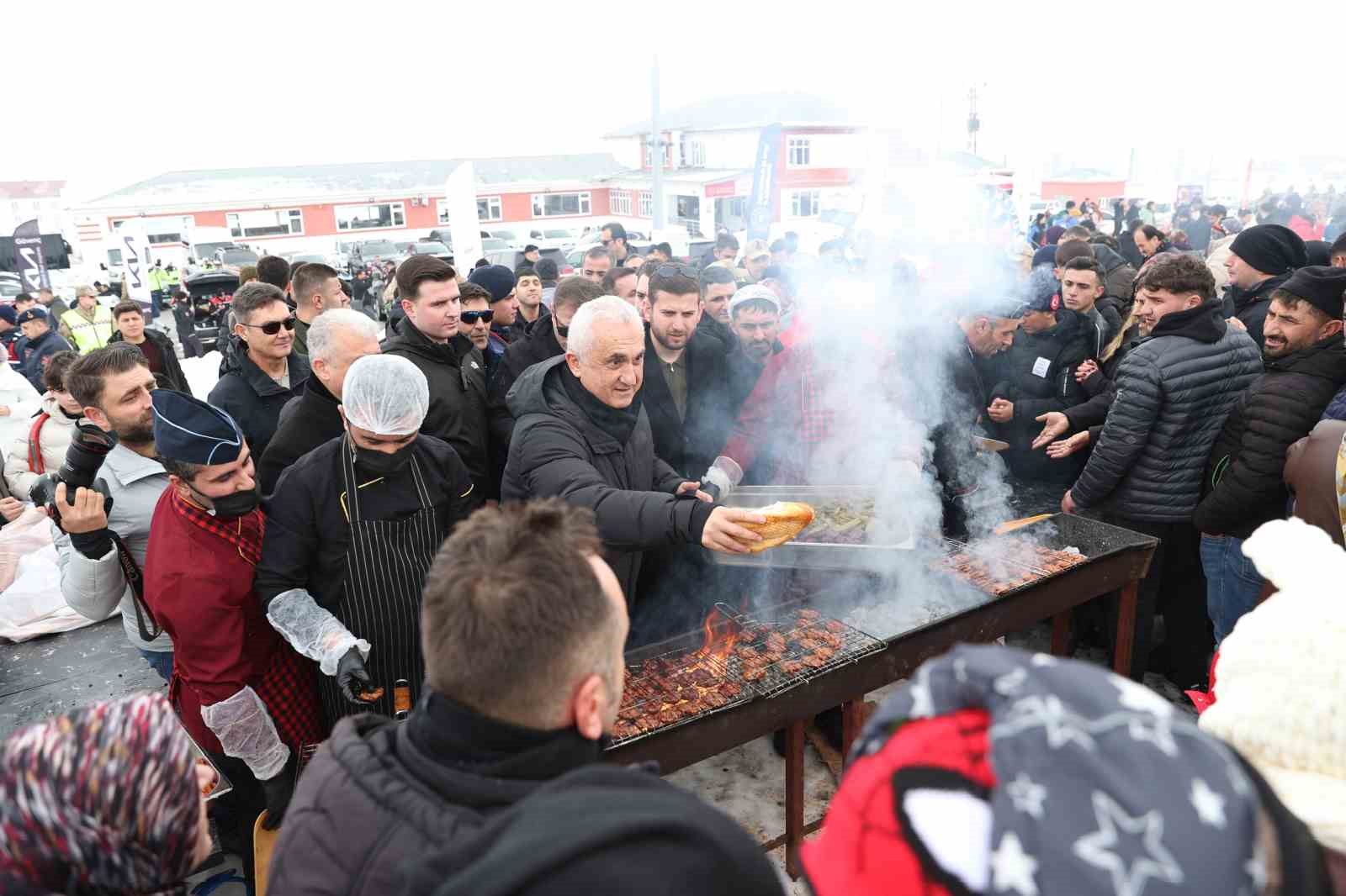 musta kar festivali renkli goruntulere sahne oldu 7 eOnjrYiz
