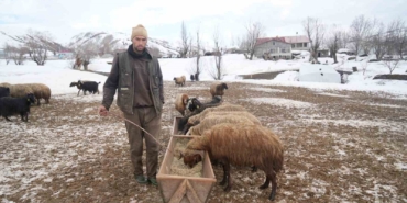 musta-kis-ve-bahar-ayni-anda-yasaniyor-VLBN2ceI.jpg