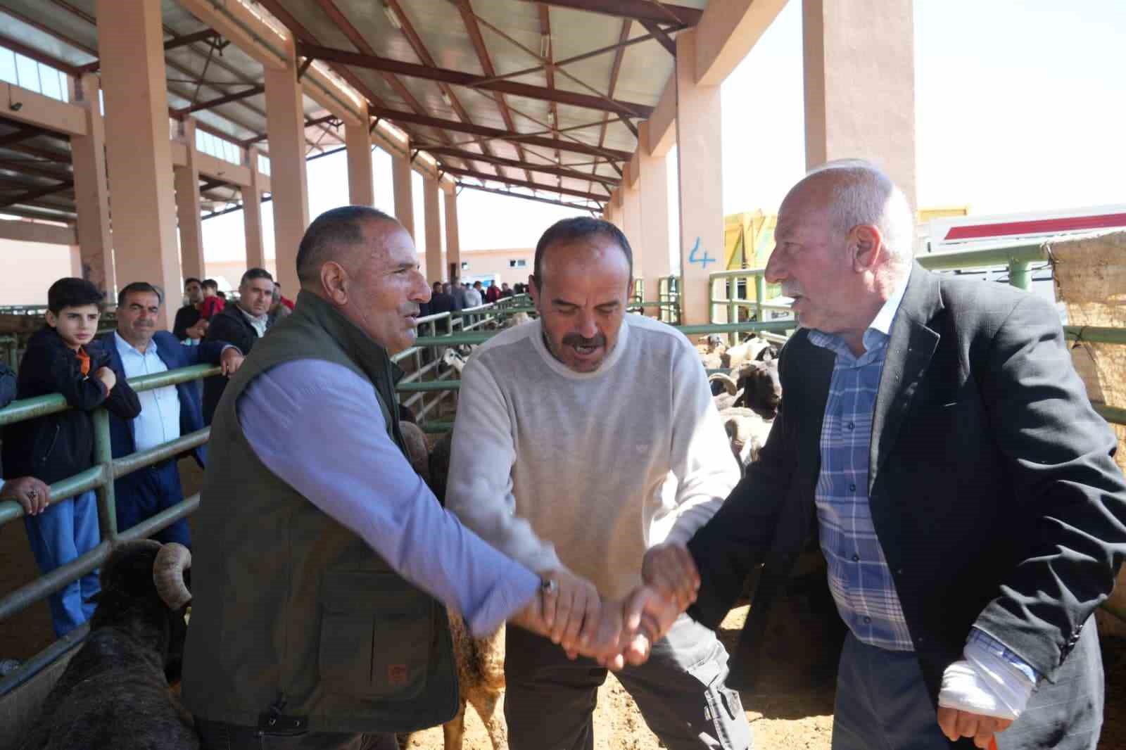 musta kurban pazarinda bayram yogunlugu artti 2 JHNv6cna