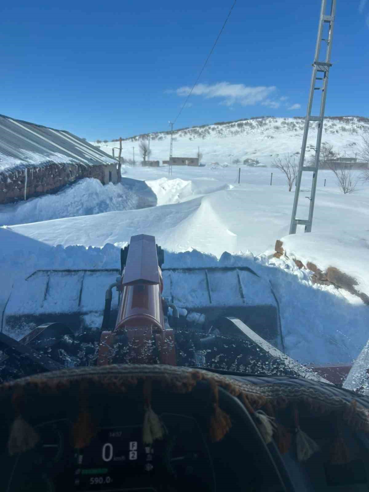 musta mahsur kalan vatandaslar kurtarildi 3 rKFBiIbB
