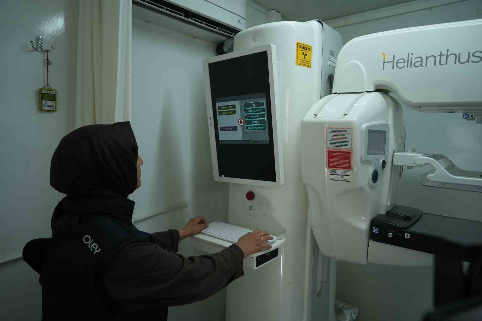 Muş’ta mobil mamografi aracıyla köy köy ücretsiz kanser taraması yapılıyor 11 musta mobil mamografi araciyla koy koy ucretsiz kanser taramasi yapiliyor 7 QyPi6CMr