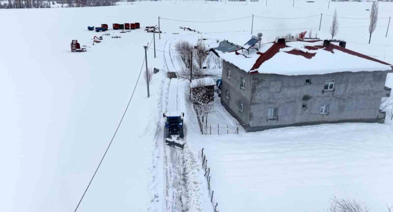 musta muhtarin gonullu kar mesaisi takdir topladi 0