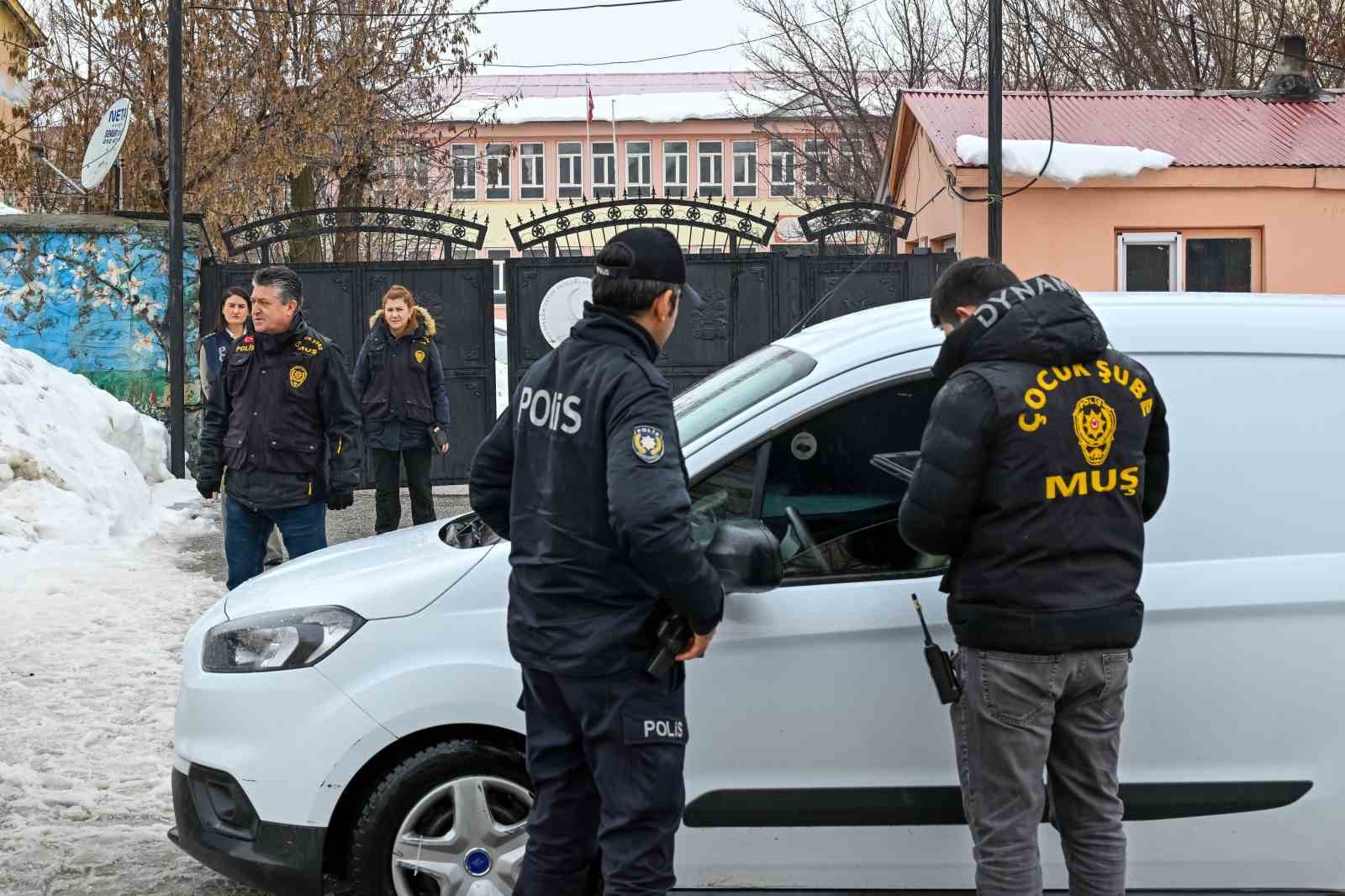 musta okul cevrelerinde guvenlik uygulamasi 1