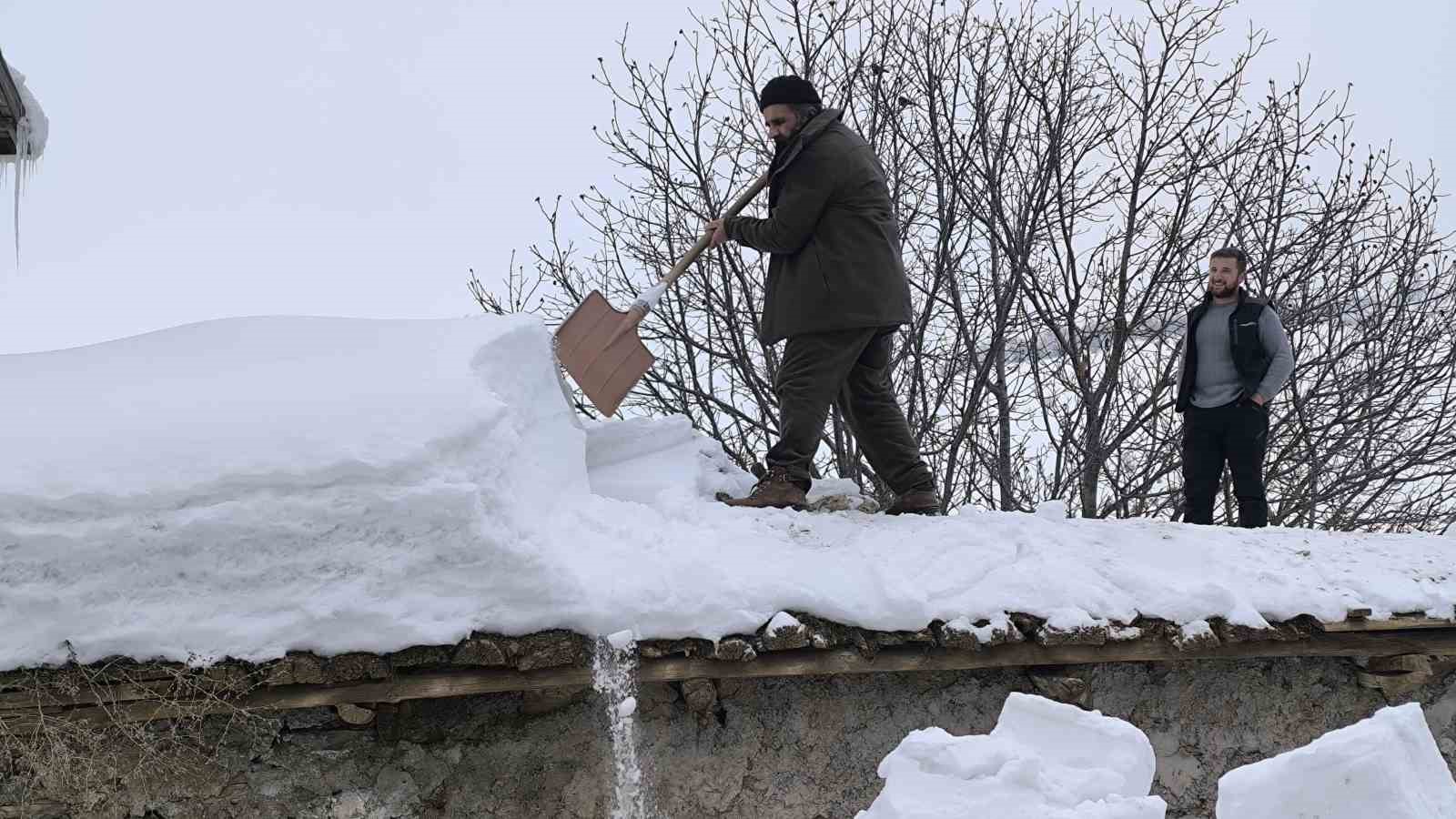 musta tek katli evler kara gomuldu 5 CBZcImUN
