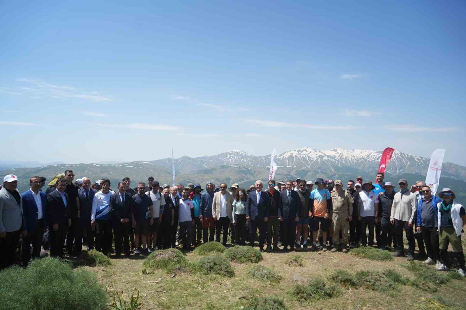 musta turkiye yamac parasutu mesafe yarismasi basladi 3 w41TeRFa
