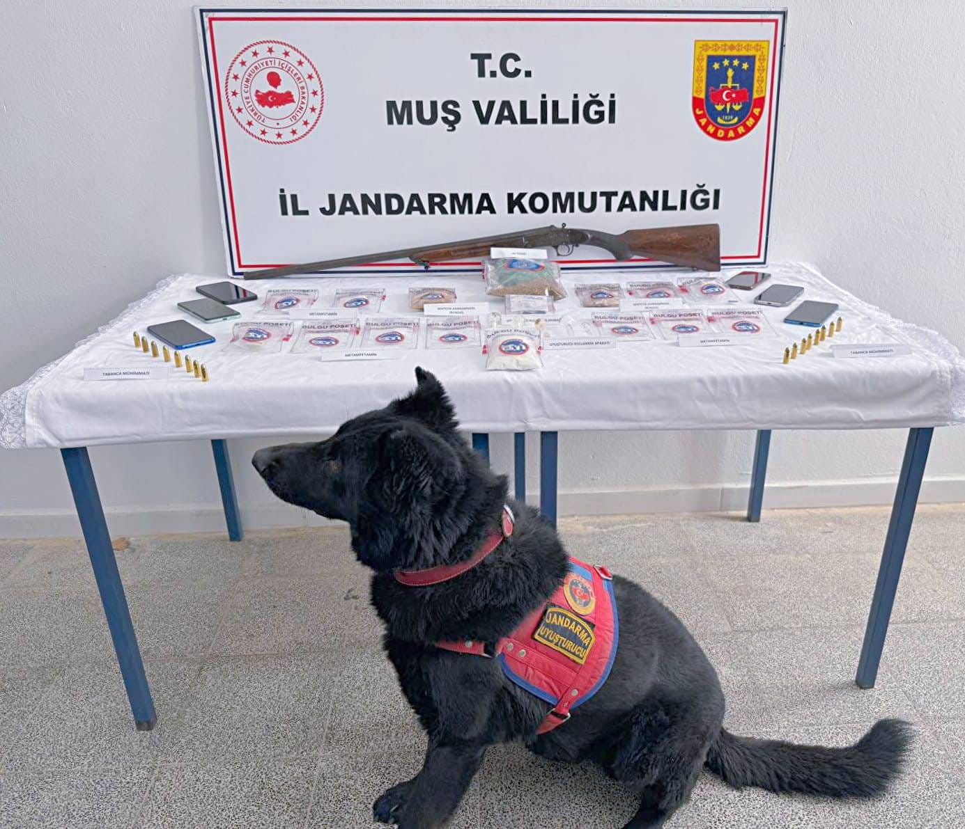 musta uyusturucu operasyonu 5 supheli tutuklandi 0 QWU58pGm