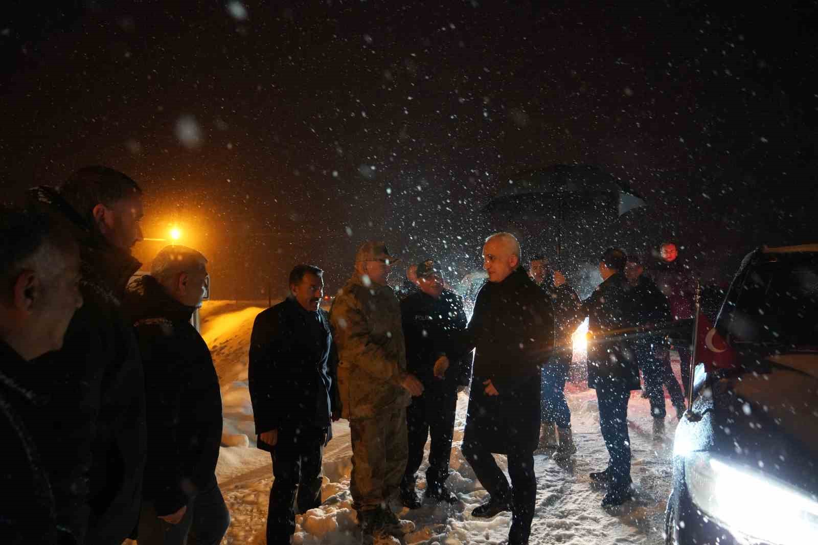 musta yeni yil mesaisi vali cakir sahadaki ekipleri ziyaret etti 1 3igqarrZ
