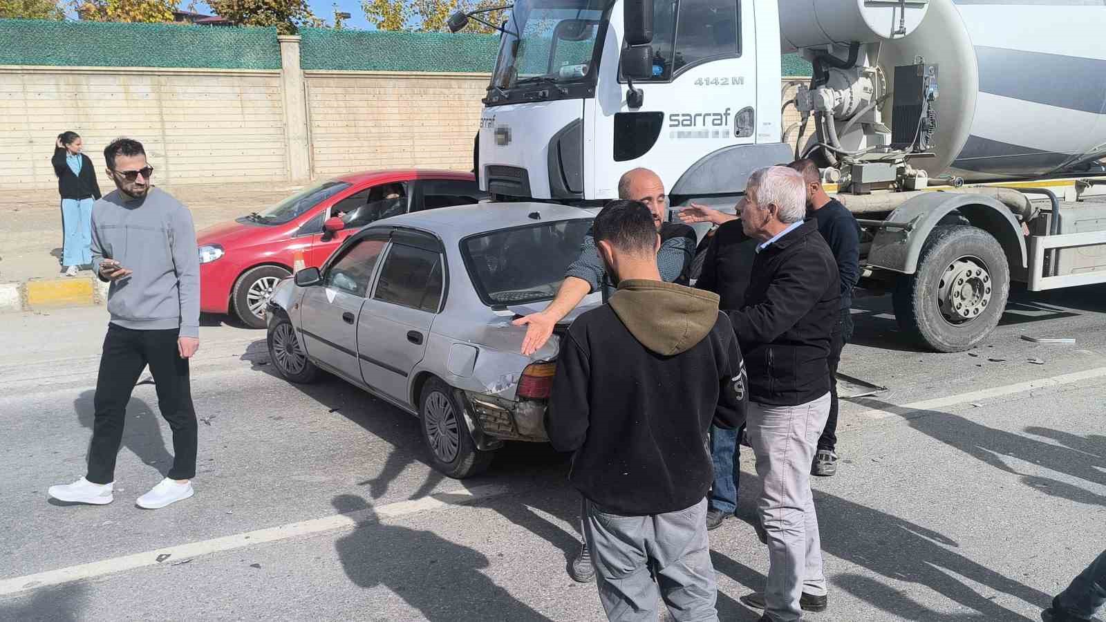 musta zincirleme kaza 1 yarali 2 blQUa1WL