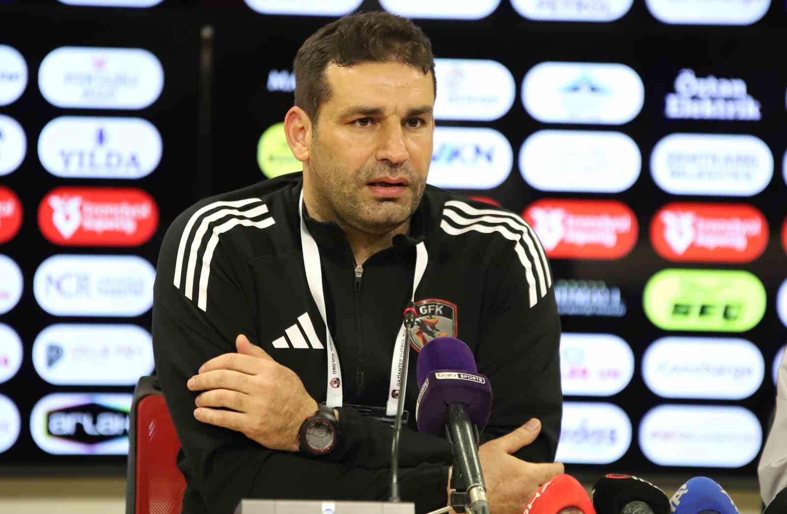mustafa aksoy bugunku sonuctan dolayi cok mutluyuz 0 vmJEi6rg
