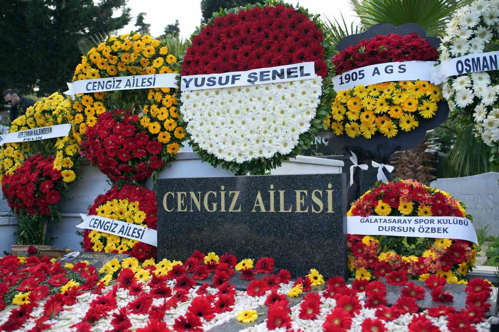 mustafa cengiz kabri basinda anildi 1 E5SpiASp