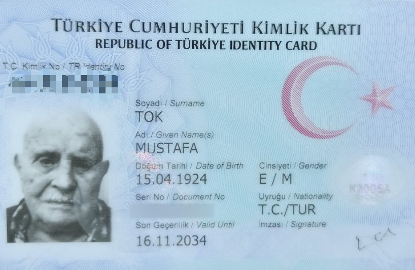 mustafa dede 102nci yas gununu cocuklari ve torunlariyla kutladi 5 bhibSfee