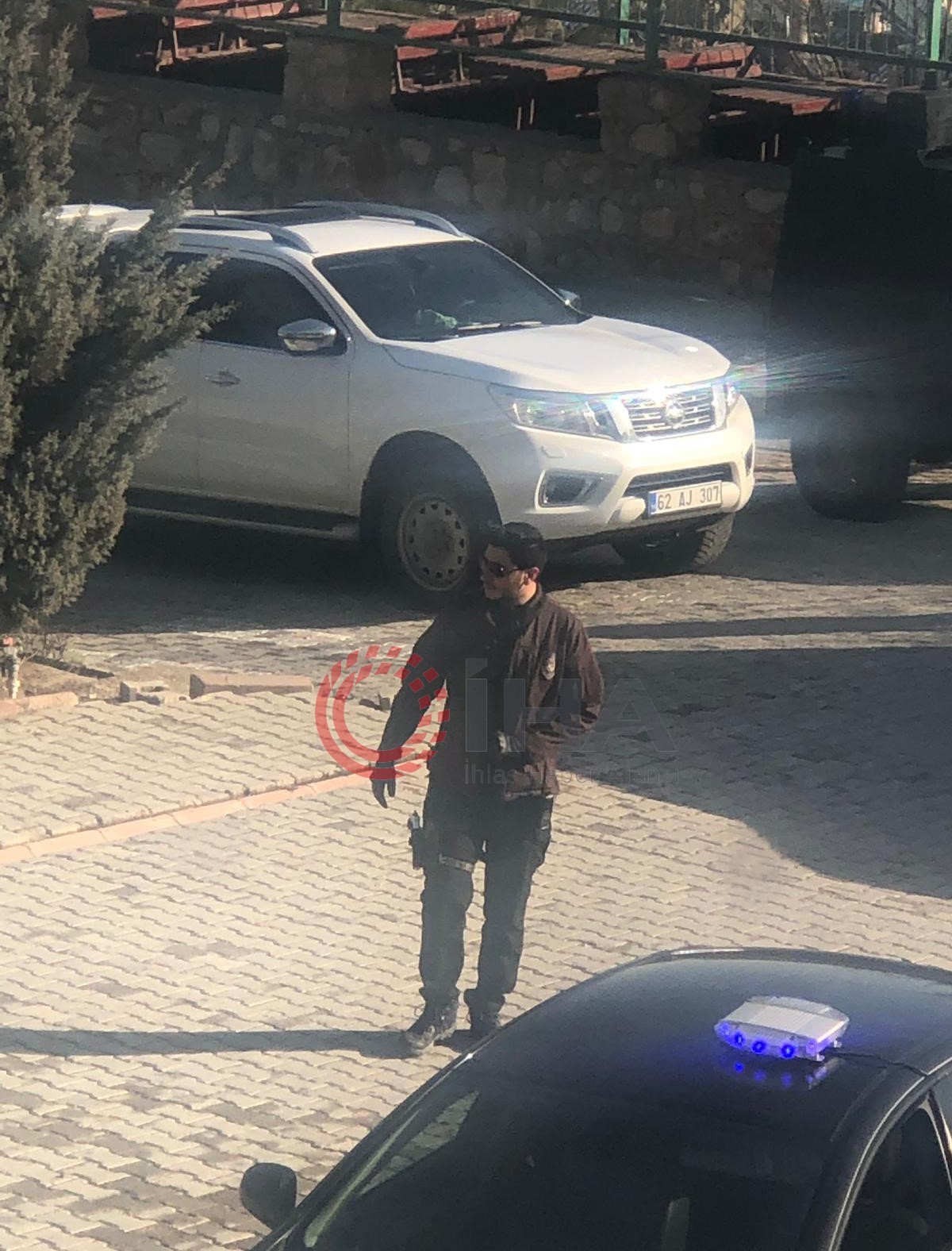 mustafa turkay sonelin silahli ve kamuflajli fotografi ortaya cikti 0 ujDtUmEP