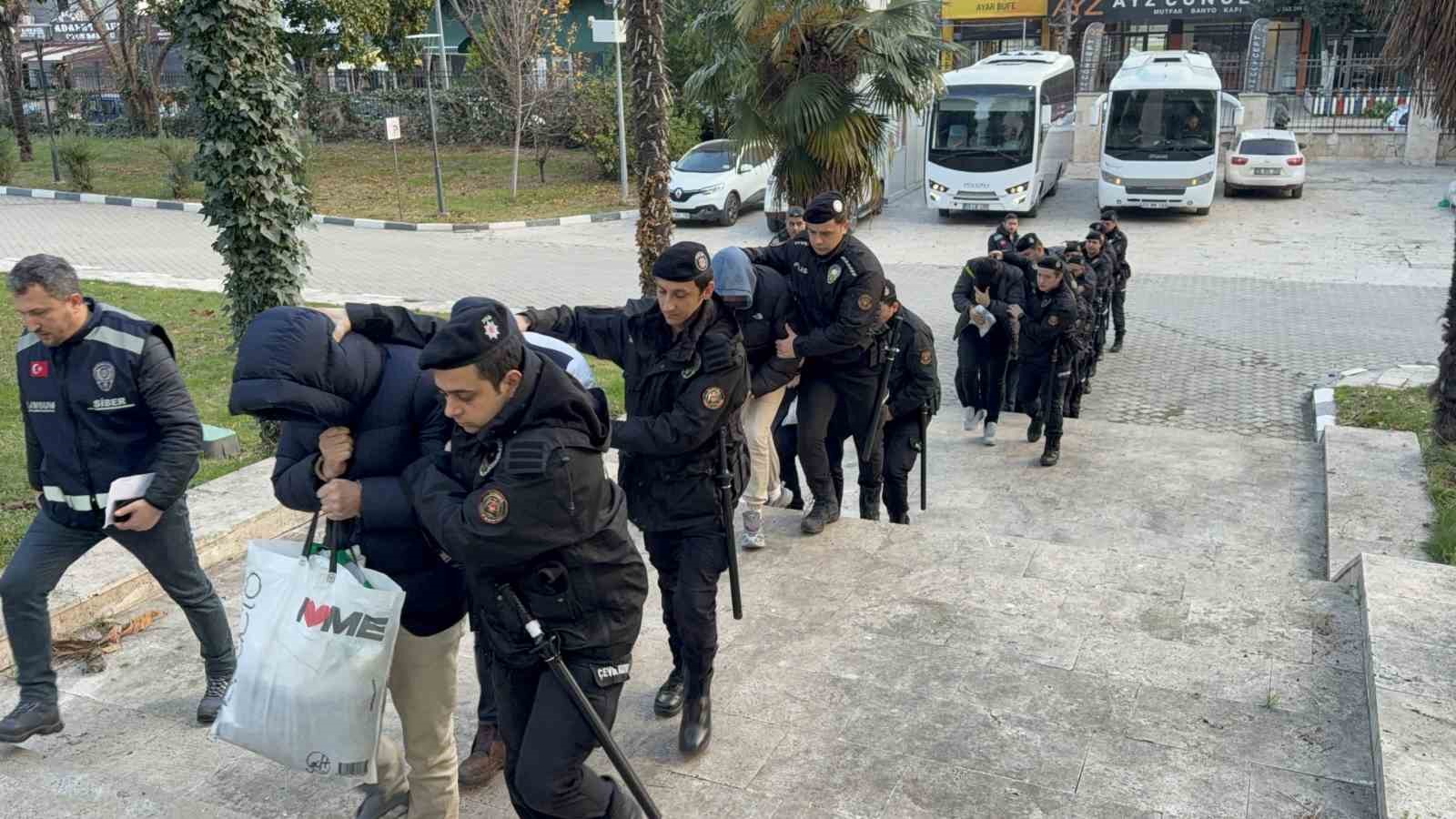 mustehcenlik operasyonunda 17 kisi daha adliyeye sevk edildi 3 KZPhUJzW