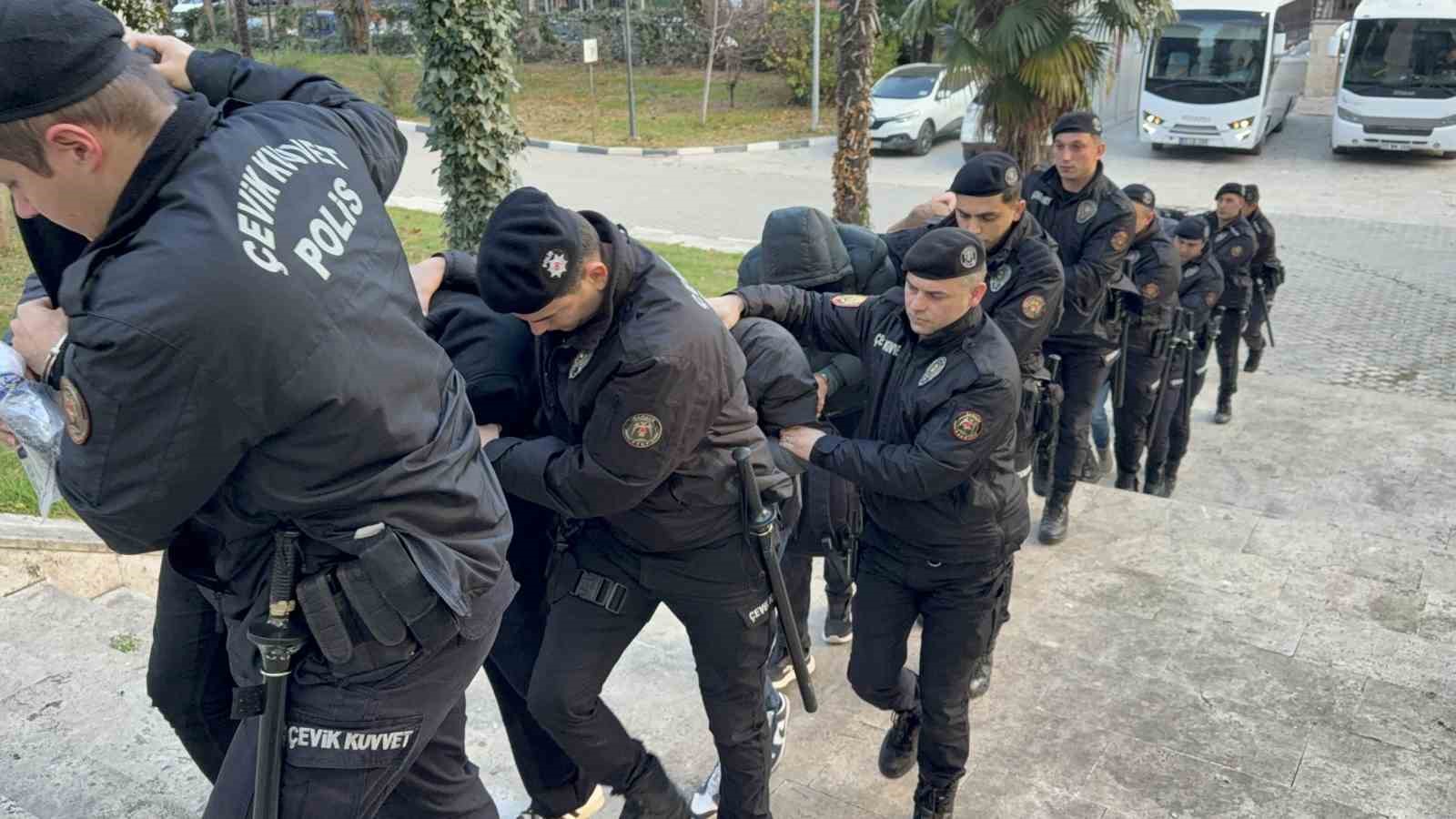 mustehcenlik operasyonunda 17 kisi daha adliyeye sevk edildi 4 givjYj2l